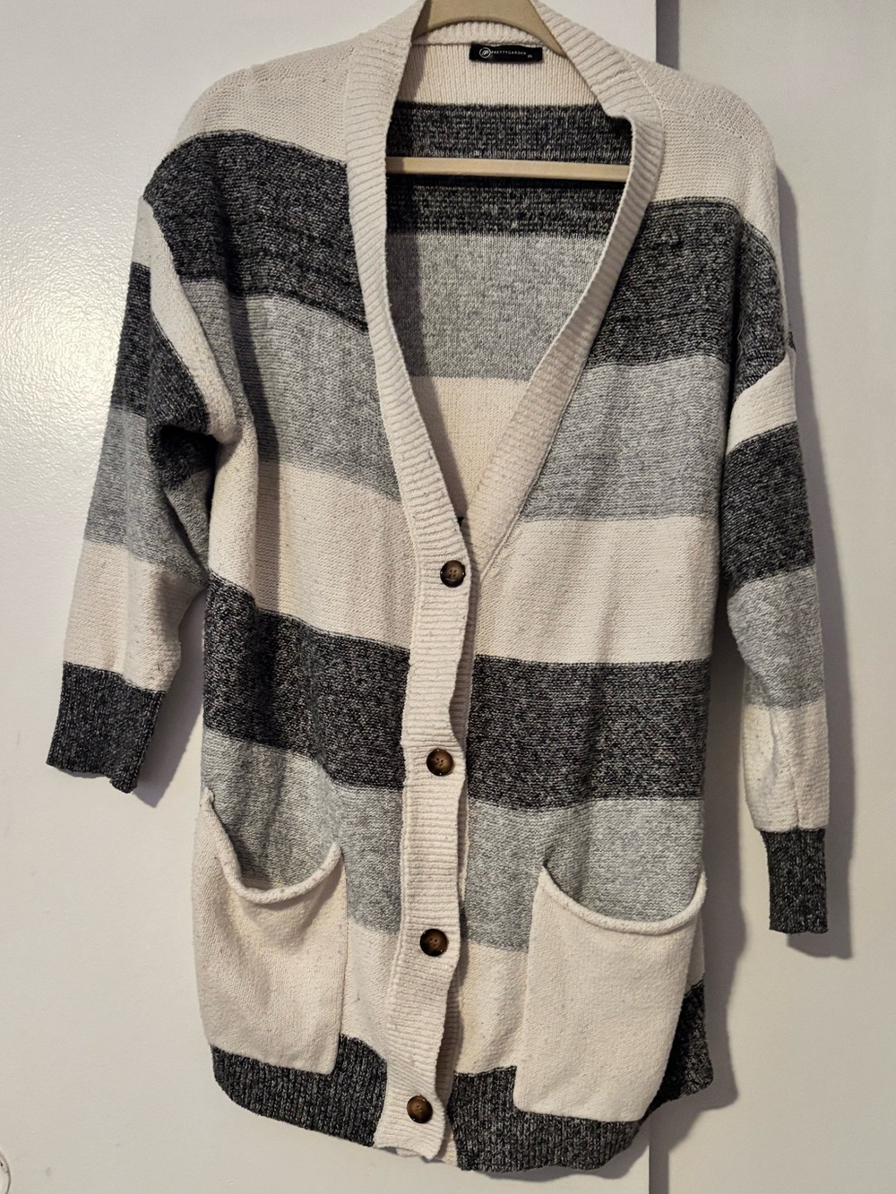 Women's sweater cardigan XL